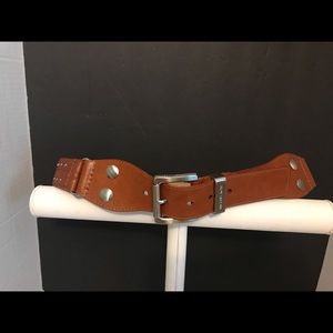 Womens Tan Leather Belt With Silvertone size Small